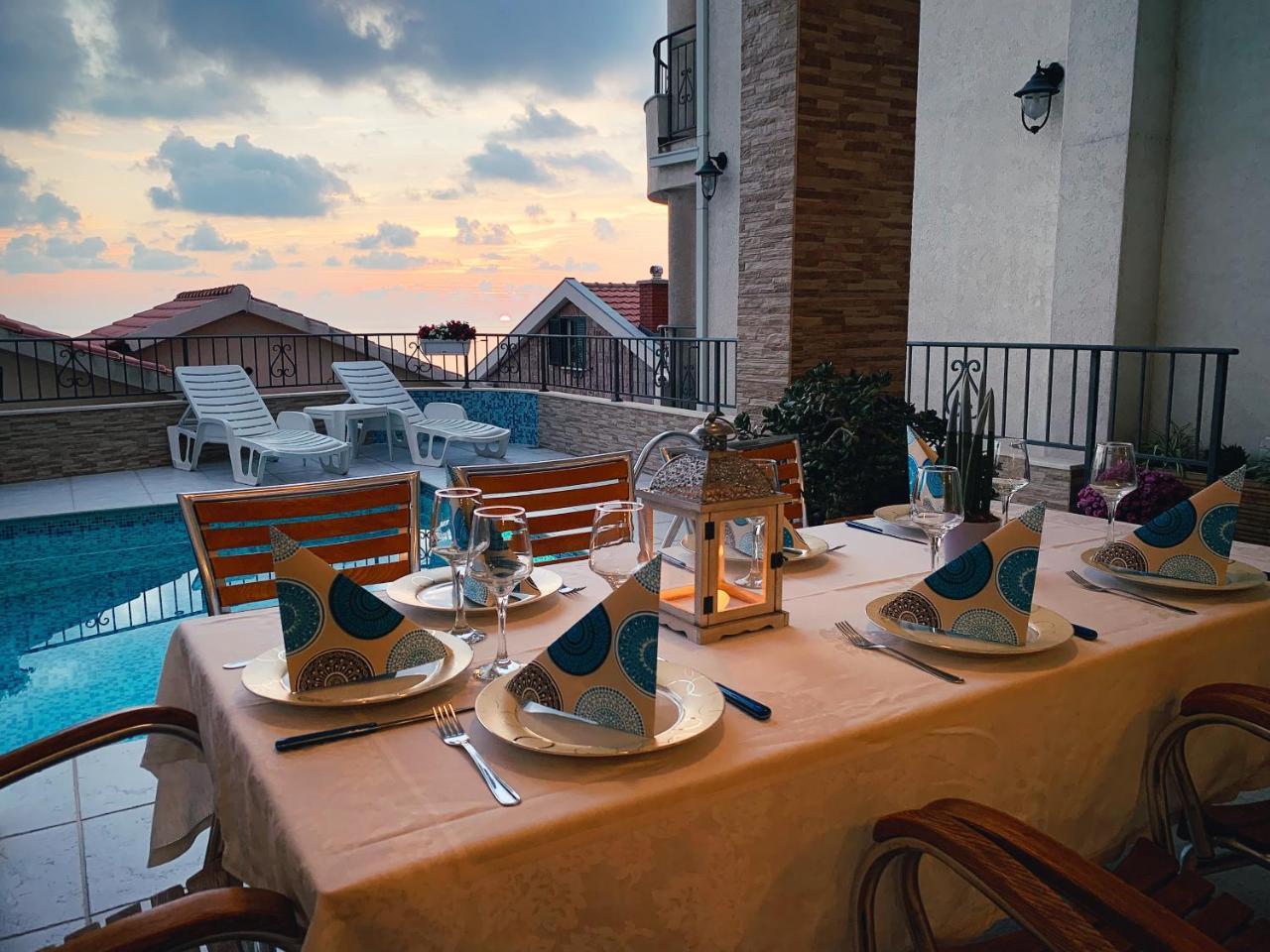 Apartments Leut Sveti Stefan Esterno foto